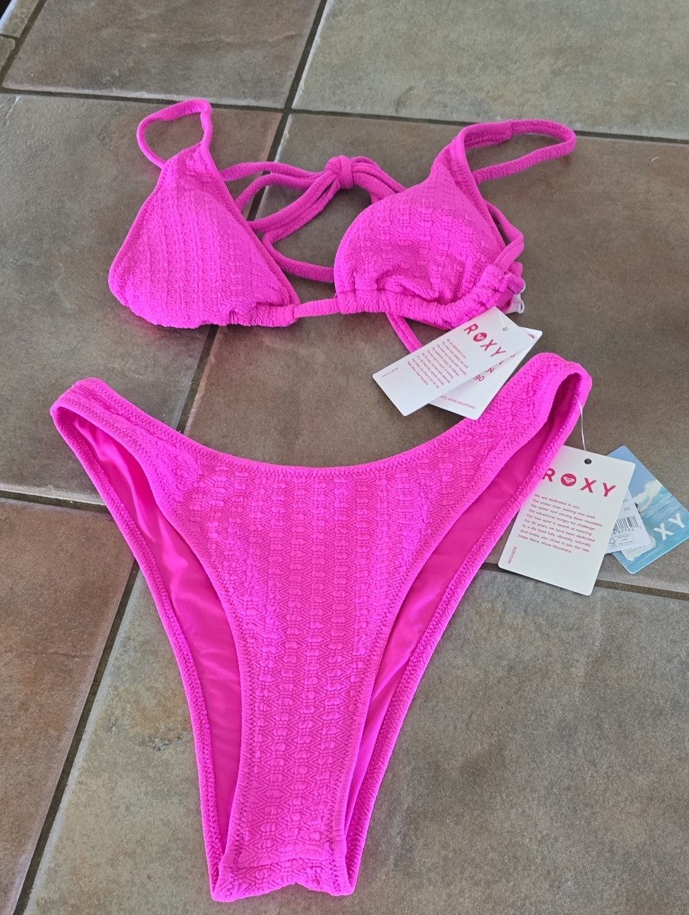 Roxy Hot Pink Textured Bikini Set Sz Sm Nwt